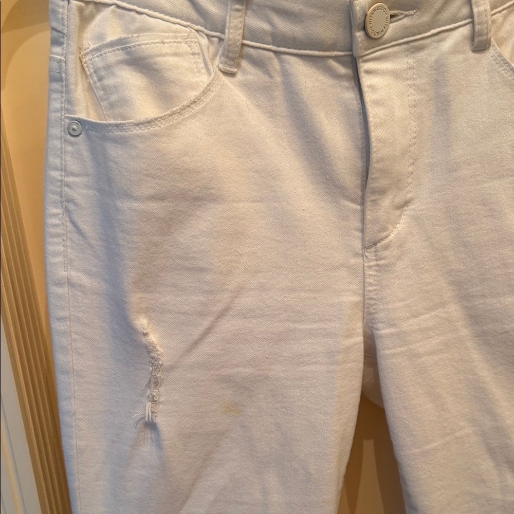 Wit & Wisdom
Ab'Solution High Waist Raw
Hem Ankle Straight Leg Jeans - Picture 4 of 8